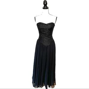 Positively Ellyn | Vintage 80’s Black Strapless Dress